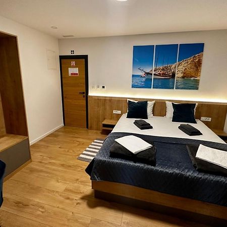 Rooms Slavonski Brod Exterior foto