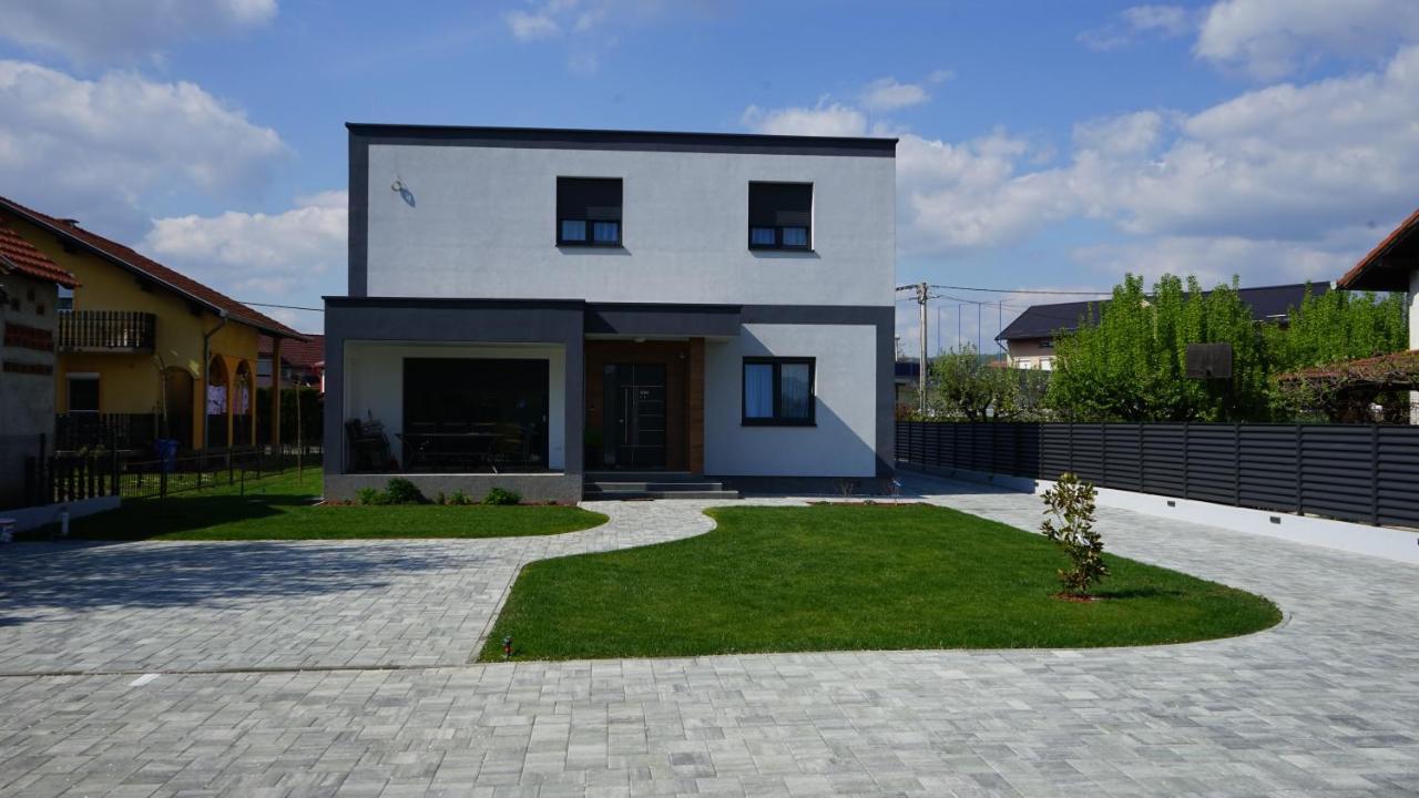 Rooms Slavonski Brod Exterior foto